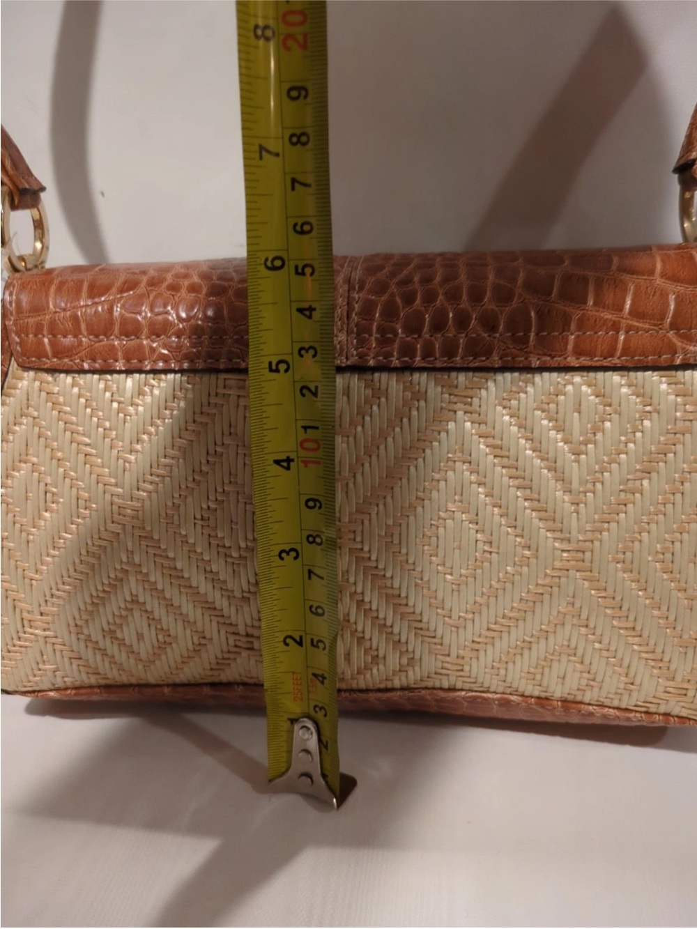 Liz Claiborne 90s Y2K Cognac Croc-Embossed and Woven Straw Shoulder Bag - Picture 14 of 16